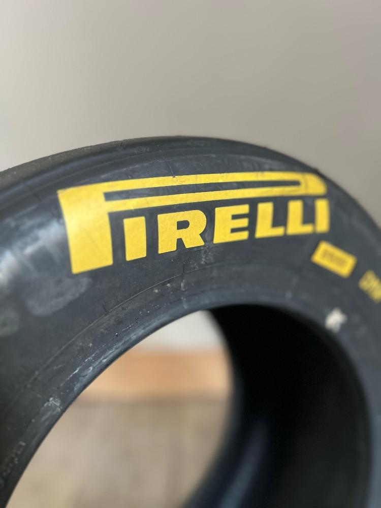 Pirelli P ZERO F2 band